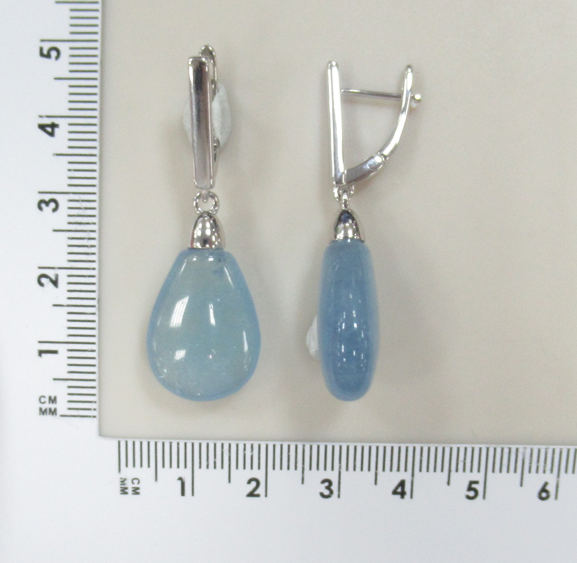 Серебряные серьги с аквамаринами